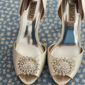 Badgley mischka wedding shoes